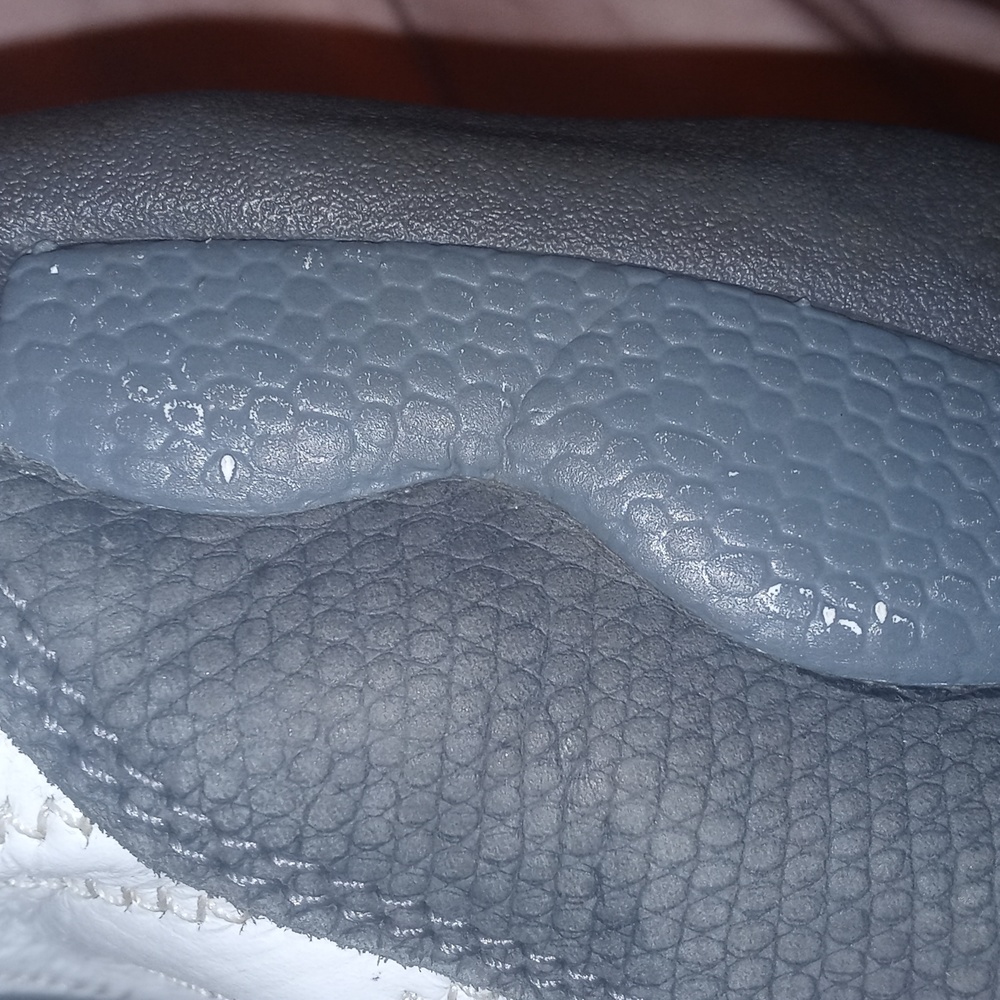 Jordan 12 Retro - Picture 9 of 12